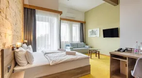 Hotel Kristály Konferencia & Wellness - Image 2