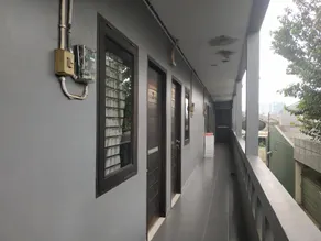 OYO 90438 Mampang 34 Residence - Image 3
