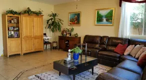 Phoenix home near freeways and airport - Image 2