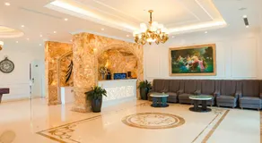 PARADISE HOTEL - Image 4