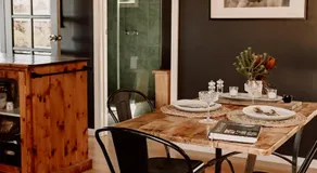 Hundred Acre Hideaway - Image 4