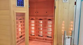 Kelys SPA- Sauna,Terrasse Privée & Sérénité - Image 4