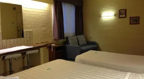 Robertson Country Motel - Image 4