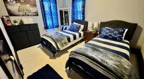 Stylish, Penn State-Themed Historic Getaway 2 Blocks from Waterfront - Image 2