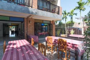 Riverside House Hotel - Image 5
