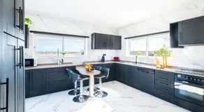 Villa Avalon - Jacuzzi, Cinema e Piscina Aquecível em Armação de Pêra - Image 2