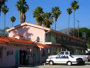 Economy Inn Motel - Image 4