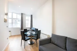 Barbican Apartments - Image 4