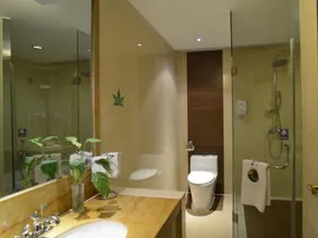 Guilin Golden Dragonball Hotel - Image 4