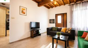 Casa a Firenze - 7 Ospiti, 3 Camere, 2 Bagni, Cucina, Soggiorno, WiFi Free, Parcheggi Free - Image 2