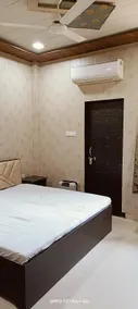 Sriji NIKUNJ - Image 2