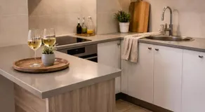 Avenoir Suite - Image 2