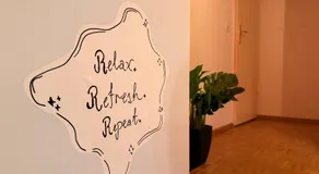 Golden Boutique - Image 5