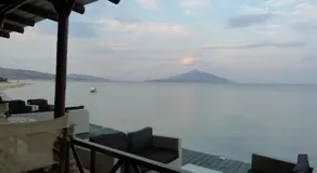 Paris Beach Hotel - Image 2