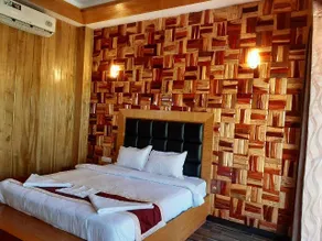 Reef Valley Resort - Image 2