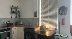 Harrys Hideaway Cottage - Image 4