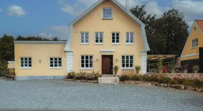Strandidyl Bed and Breakfast - Image 3