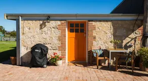 Orange Door Bnb - Image 5