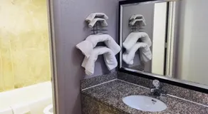 Fulton Inn - Image 4