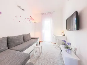 Spacious Prgomet Retreat with Private Pool, Fitness Centre, and Garden - Image 2