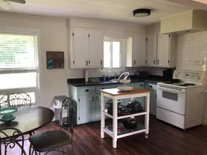 Cozy Cottage @ The River - Image 4