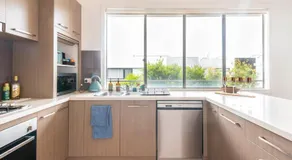 Cozy Home 2mins walk to Rye Beach with Parking and Fast Internet - Image 2