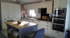 Sea Breeze, Vintage 90, Luxury 2 bed Lodge, Skegness, 2 friendly - East Coast Holidays - Image 5