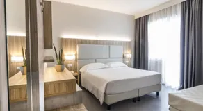 Hotel Meridiano - Image 2