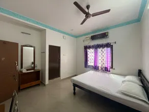 Parsha Ocean Breeze Inn - Image 4