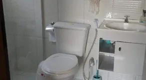 CASA DE PRAIA COM DUAS PISCINAS E GARAGEM - Image 2