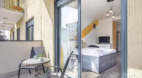 Modern Comfy Stay next to the River - Image 2