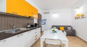 Ni Ni Apartments - Self Check in - Image 4