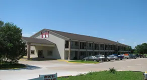 Relax Inn Marlin - Image 5
