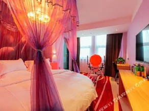 The Elephant Lake Boutique Hotel - Image 5