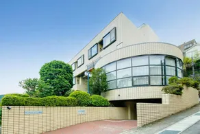 Sundance Resort Atami - Image 2