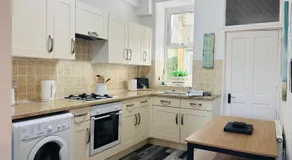 Seawards 2 bedroomed Seafront Filey - Image 3