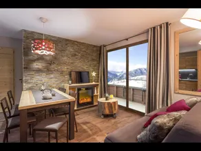 Apartment in Tignes with Ski-InSki-Out Access - Image 2