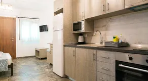 Alexandros Hotel Apartments - Image 4