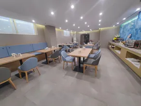 Home Inn Neo Qingdao Taidong Metro Station Lijin Road - Image 4