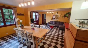 Gîte de la Mignonerie du Château de Jallanges pour 19 personnes avec 4 ou 7 chambres - Image 5
