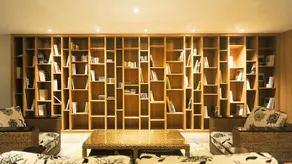 Deepness Hotel - Image 4