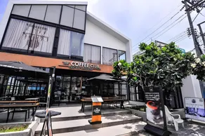 Glur Phuket Patong Beach - Image 3