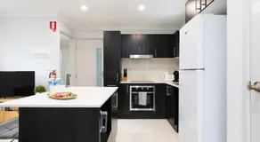 Smart Suites Self Check-in Apartments - W Freney - Image 5