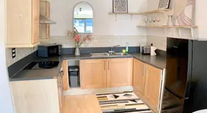 Modern two bedroom two bath opp tube station (central line) - Image 4