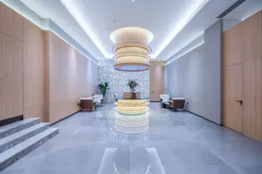 Jiangsu Zhenjiang Railway Station - Image 3