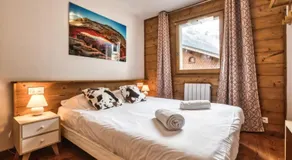 Villa Vallet- Newly renovated 2 bedroom nestled just off the main street - Image 2