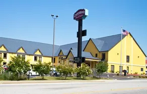 Country Hearth Inn-Union City - Image 5
