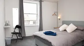 Cara Lodge, Comfortable Self Check-in En-suite Guest Rooms - Image 2
