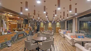 Yading Zhaxi Kongshu Tibetan Culture Theme Hotel - Image 5