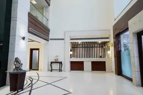 Hotel Sobti Continental - Image 2